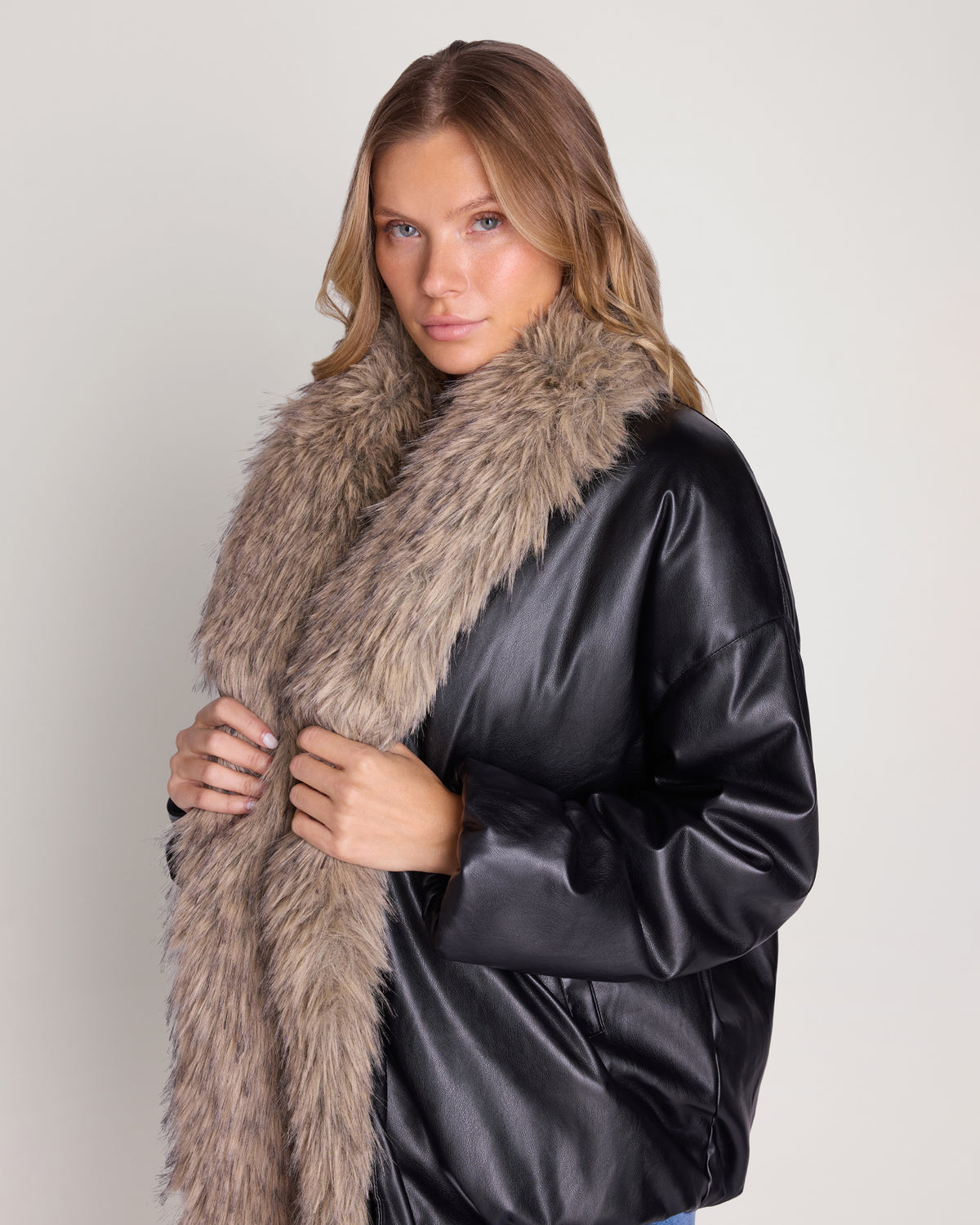 Black/Blonde Fur