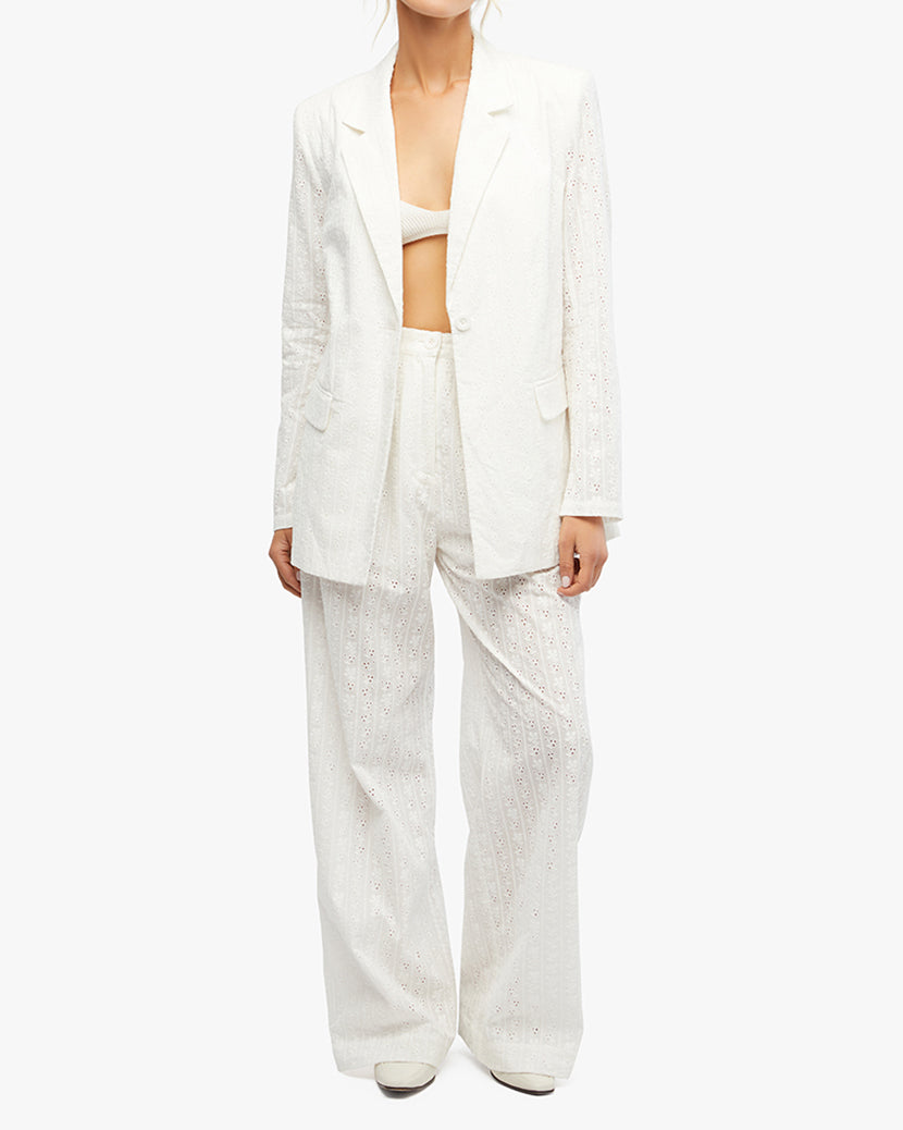 [White] - Model